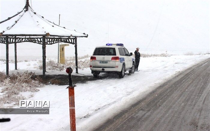 جاده‌های 9 استان کشور برفی وبارانی هستند