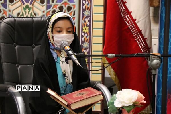 تقدیر از فعالان حوزه قرآن، عترت و نماز در شهرستان قدس