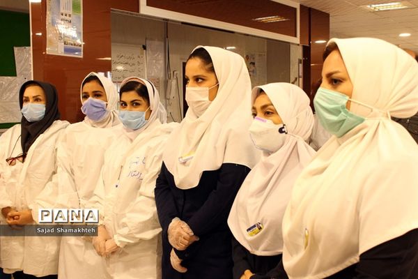تقدیرمربیان و مدرسان پیشتاز از پرستاران بیمارستان گلستان اهواز