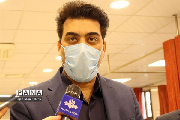 تقدیرمربیان و مدرسان پیشتاز از پرستاران بیمارستان گلستان اهواز