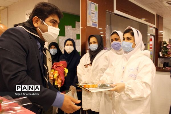 تقدیرمربیان و مدرسان پیشتاز از پرستاران بیمارستان گلستان اهواز