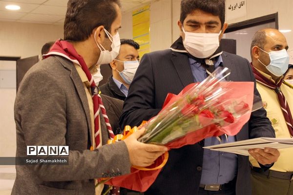 تقدیرمربیان و مدرسان پیشتاز از پرستاران بیمارستان گلستان اهواز