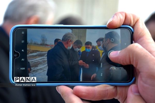 افتتاح مدرسه  و بازدید وزیر راه و شهرسازى از ایستگاه قطار