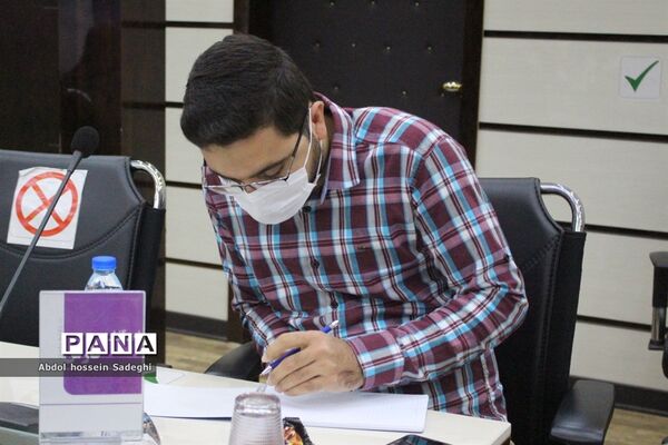 نشست خبری معاون سوادآموزی آموزش و پرورش استان بوشهر