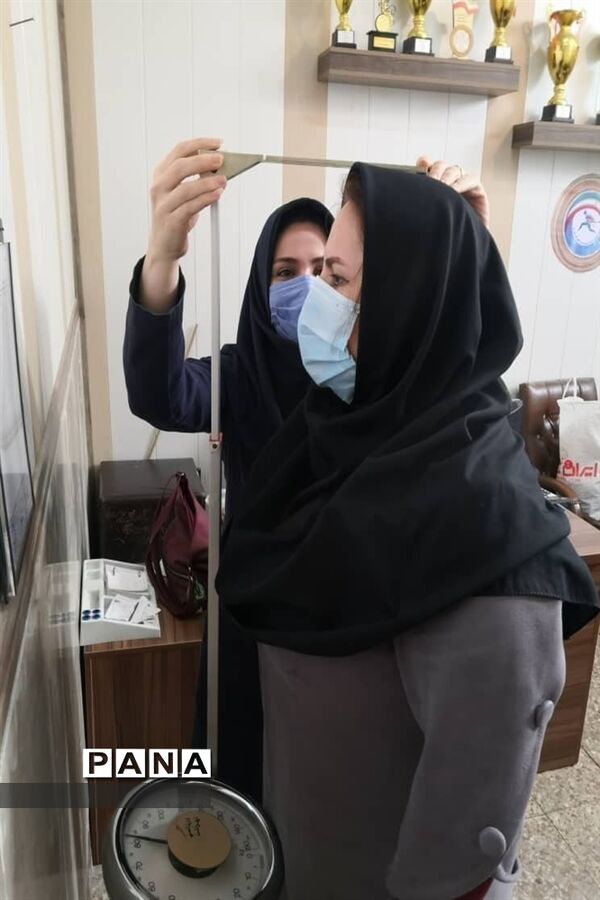 اجرای طرح ملی  «کوچ»  میان کارمندان اداری آموزش و پرورش ناحیه یک شهرری