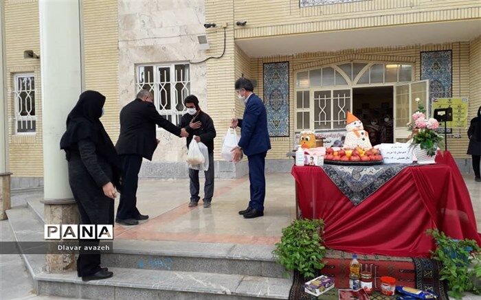 توزیع بیش از 30 بسته معیشتی بین نیازمندان