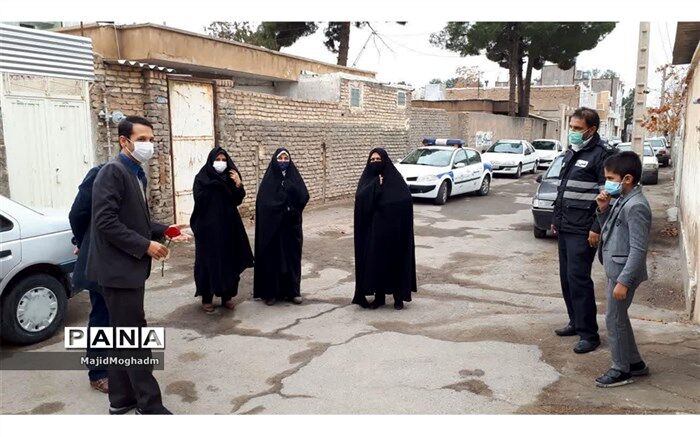 حافظ قرآن باید سعی کند عامل به قرآن باشد