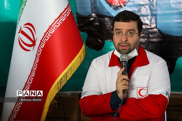 آیین رونمایی برای واگذاری 400 دستگاه اکسیژن‌ساز خانگی  اهدایی بین المللی صلیب سرخ