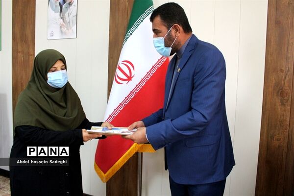 تجلیل از داوران مسابقات قرآن، عترت و نماز اداره‌کل آموزش و پرورش استان بوشهر