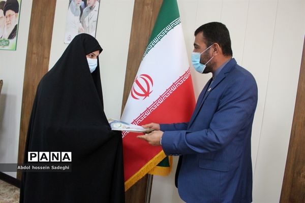 تجلیل از داوران مسابقات قرآن، عترت و نماز اداره‌کل آموزش و پرورش استان بوشهر