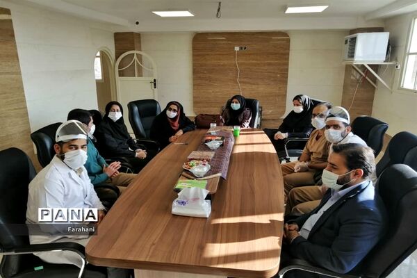 تجلیل از کادر درمان مراکز بهزیستی ورامین