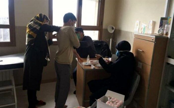 واکسیناسیون آنفولانزا برای 190 بیمار در مراکز اقامتی ترک اعتیاد و فرزندان شبه خانواده دماوند