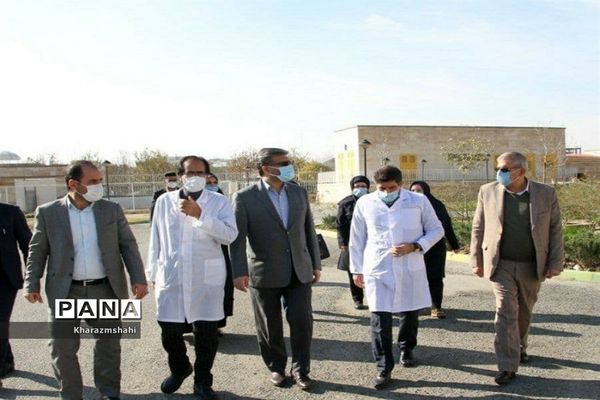 تقدیر فرماندار بهارستان از پرستاران بیمارستان امام حسین (ع)