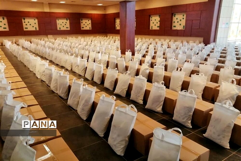 توزیع 1200 بسته کمک  معیشتی  بین  نیازمندان  بهابادی