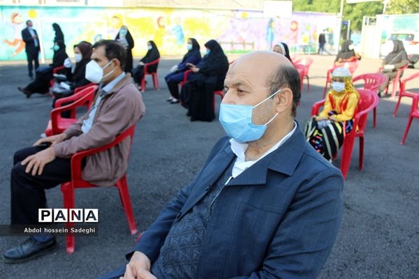 تجلیل از خیرین تهیه تبلت شهرستان بوشهر