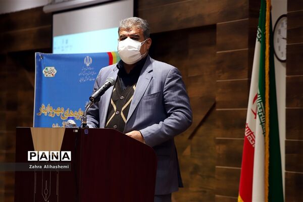 آیین تجلیل از 20هزار آموزگار مقطع ابتدایی