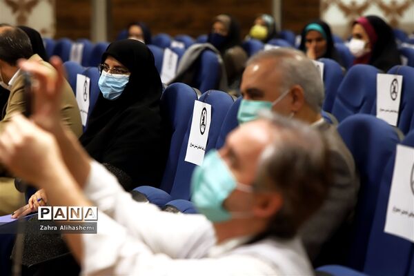 آیین تجلیل از 20هزار آموزگار مقطع ابتدایی