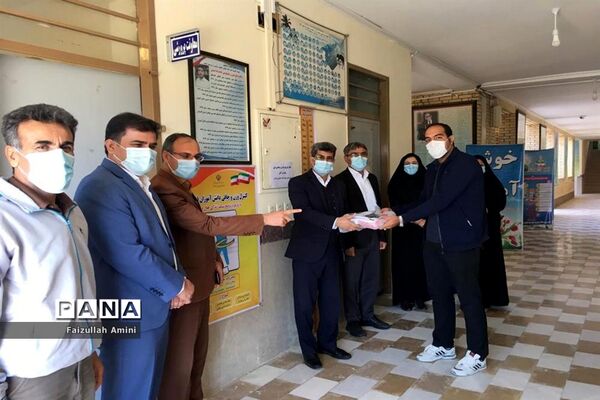 بازدید رئیس اداره تربیت بدنی و فعالیت‌های ورزشی از مدارس شهرستان دشتستان