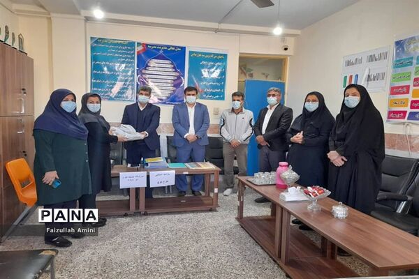 بازدید رئیس اداره تربیت بدنی و فعالیت‌های ورزشی از مدارس شهرستان دشتستان