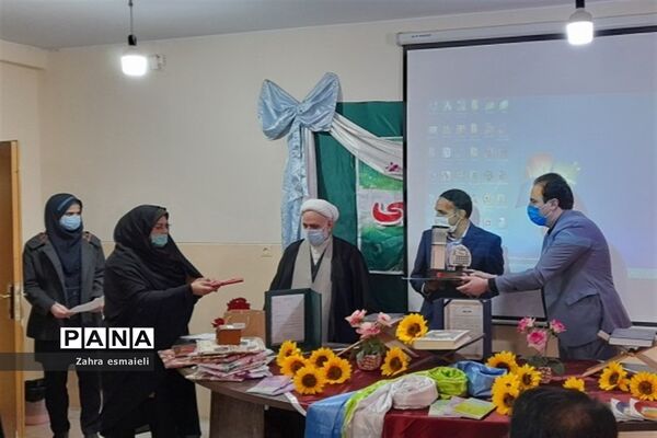تجلیل از برترین‌های قرآن،عترت ونماز در قرچک