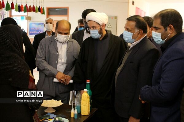 تجلیل از فعالان عرصه سوادآموزی در زاهدان