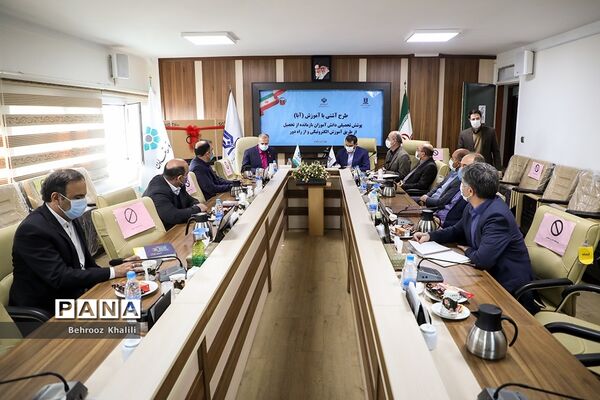 مراسم اهدای اسناد ۱۵ دستگاه تلویزیون برای اجرای طرح آبا