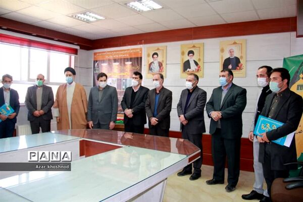 برگزاری آیین معرفی آثار فرهنگیان نویسنده در ملارد