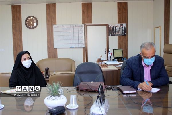 برگزاری کارگاه توانمندسازی کارکنان، والدین و دانش آموزان