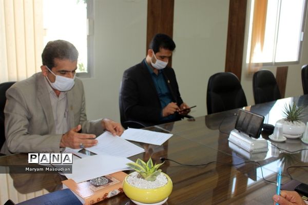 برگزاری کارگاه توانمندسازی کارکنان، والدین و دانش آموزان