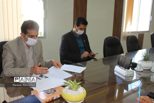 برگزاری کارگاه توانمندسازی کارکنان، والدین و دانش آموزان