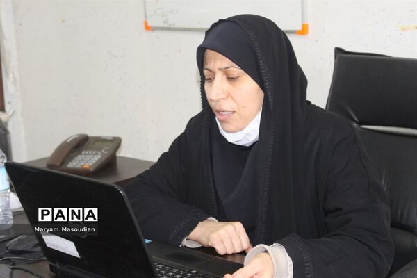 وبینار آموزشی تغذیه مناسب برای پیشگیری از چاقی و لاغری دانش‌آموزان استان بوشهر