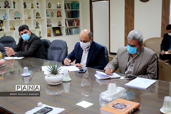 جلسه بزرگداشت سالگرد شهادت سردار سلیمانی در آموزش و پرورش استان بوشهر