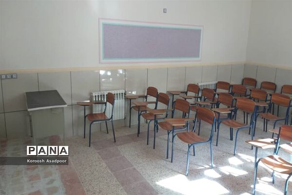 حضور استاندار فارس در آیین افتتاح و بازدید از پروژه‌های آموزشی ناحیه3 شیراز