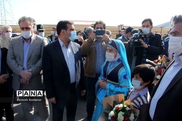 حضور استاندار فارس در آیین افتتاح و بازدید از پروژه‌های آموزشی ناحیه3 شیراز