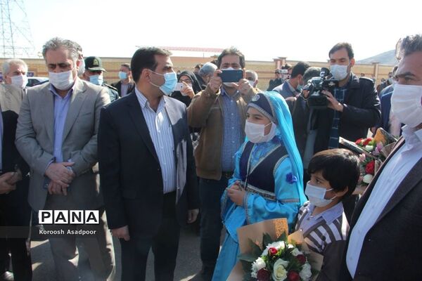 حضور استاندار فارس در آیین افتتاح و بازدید از پروژه‌های آموزشی ناحیه3 شیراز