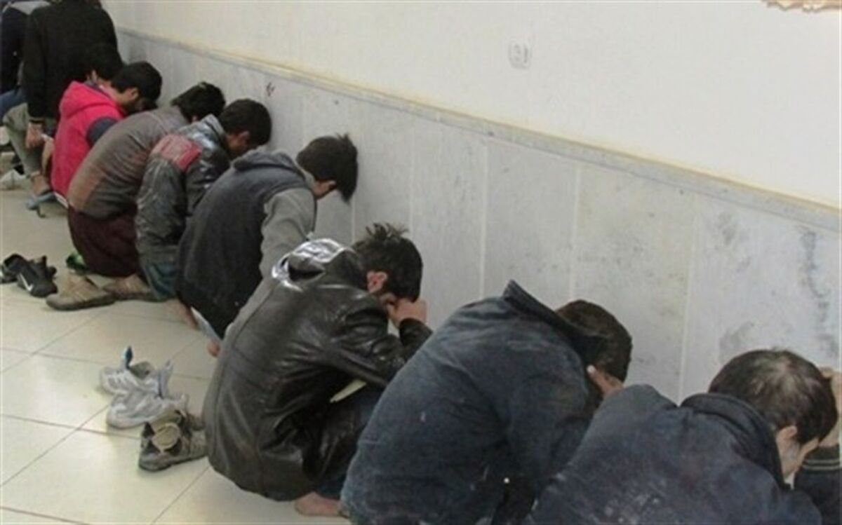 دستگیری 15 معتاد و خرده فروش مواد مخدر در اجرای طرح ارتقاءامنیت اجتماعی در ابهر