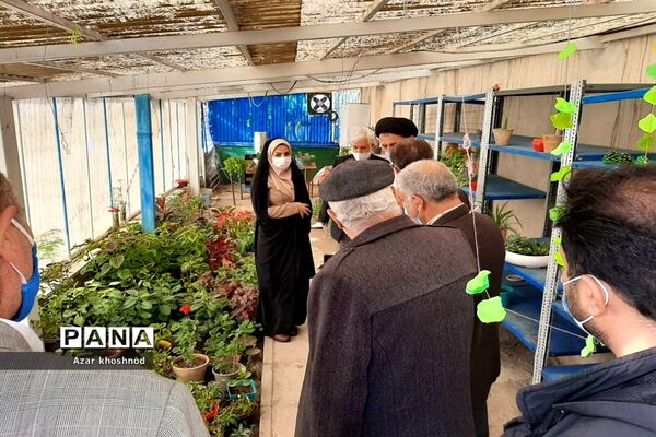 بازدید نماینده مجلس شورای اسلامی و امام جمعه از مرکز یادگیری محلی باهنر ملارد