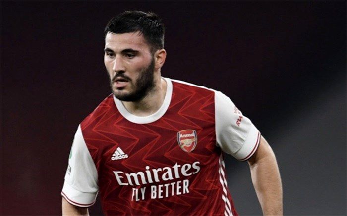 مدافع آرسنال به شالکه پیوست