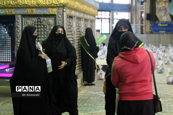 توزیع بسته‌های معیشتی در قائم‌شهر