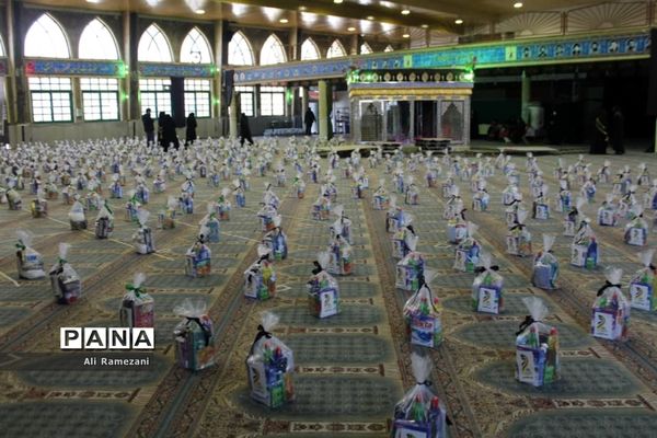 توزیع بسته‌های معیشتی در قائم‌شهر