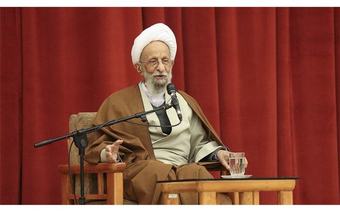 مشاور روحانی: آیت‌الله مصباح یزدی صاحب‌نظری صریح‌اللهجه بود