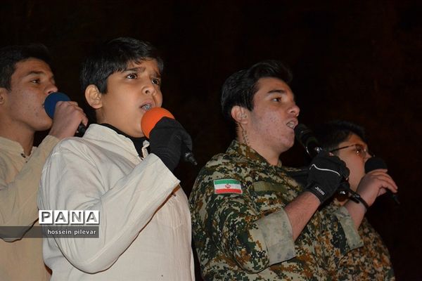 حرکت کاروان خودرویی در خیابان های بیرجند