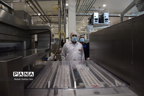 آیین افتتاح فاز اول مجتمع فولاد آذر حدید بناب و افتتاح طرح‌هاى توسعه گروه صنایع غذایى شیرین عسل