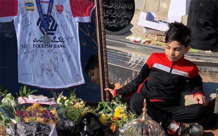 غروب بهروز، طلوع عاشقی در فوتبال