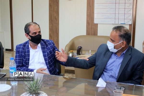 تجلیل از داوران سی و هشتمین دوره مسابقات فرهنگی هنری آموزش و پرورش استان بوشهر