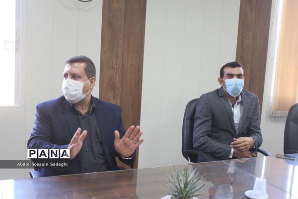 تجلیل از داوران سی و هشتمین دوره مسابقات فرهنگی هنری آموزش و پرورش استان بوشهر