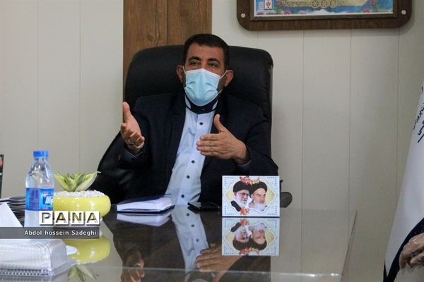 تجلیل از داوران سی و هشتمین دوره مسابقات فرهنگی هنری آموزش و پرورش استان بوشهر