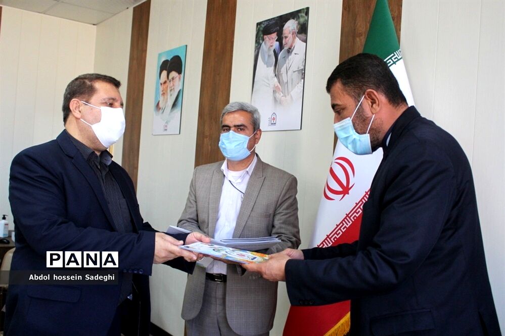 تجلیل از داوران سی و هشتمین دوره مسابقات فرهنگی هنری آموزش و پرورش استان بوشهر
