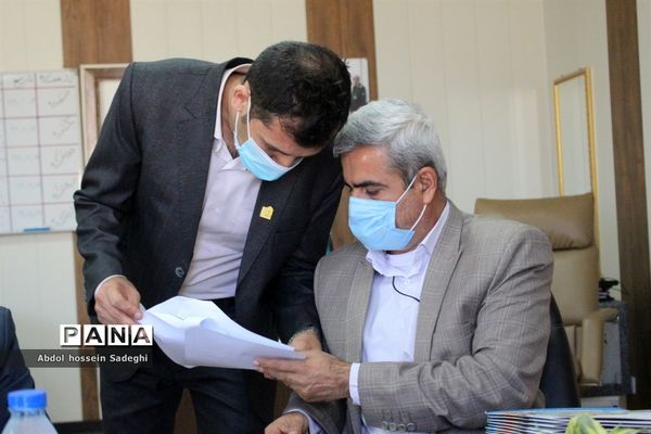 تجلیل از داوران سی و هشتمین دوره مسابقات فرهنگی هنری آموزش و پرورش استان بوشهر