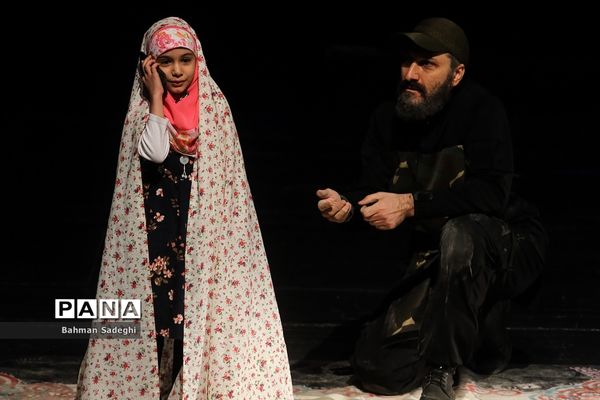 مستند نمایش «سرباز»